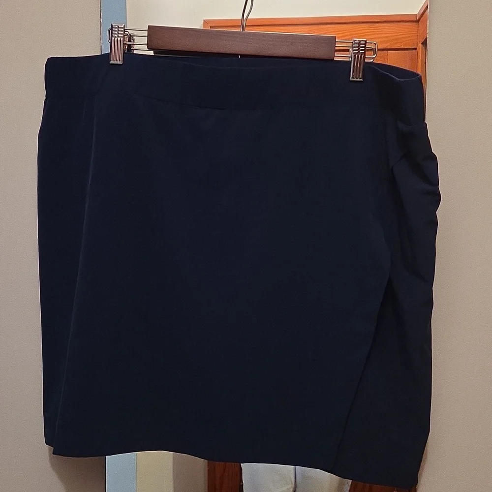 Chico's ZENERGY Blue and white  Jacket, Hooded  Matching Skort - Picture 5 of 8